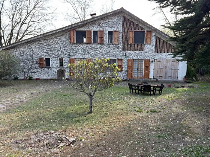 Casa con 5 locali in vendita in Via Montesicuro, Ancona