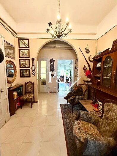 Appartamento con 5 locali in vendita in Corso Dante Alighieri, Asti