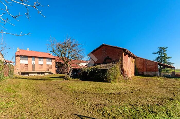 Casa con 6 locali in vendita in Via Riva, Moriondo Torinese