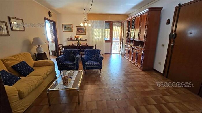 Appartamento con 6 locali in vendita in Fucecchio