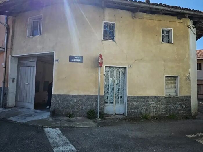 Case in Vendita e in Affitto - 2