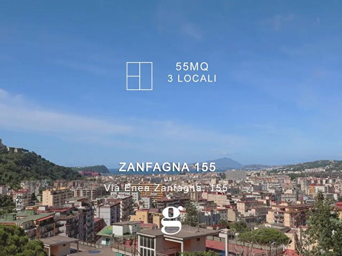 Appartamento trilocale in affitto in Via Enea Zanfagna, Napoli