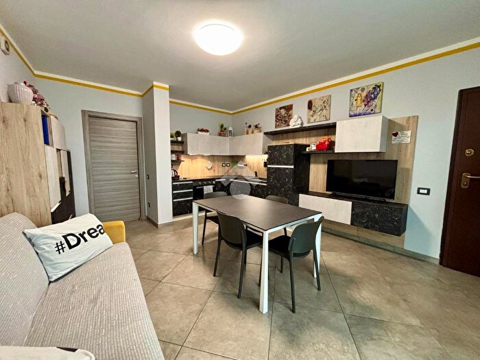 Appartamento bilocale in vendita in Via Stati Uniti, Borgaro Torinese