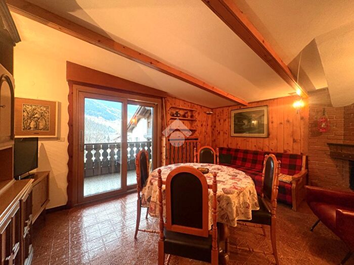 Appartamento trilocale in affitto in Via Milano, Bormio