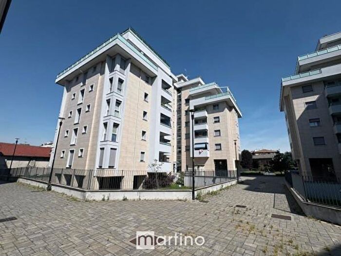 Appartamento trilocale in vendita in Via Veneto a, Nova Milanese