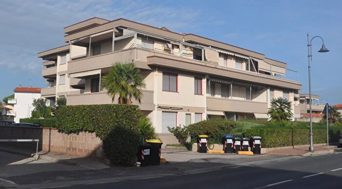 Appartamento trilocale in vendita in Rosignano Marittimo