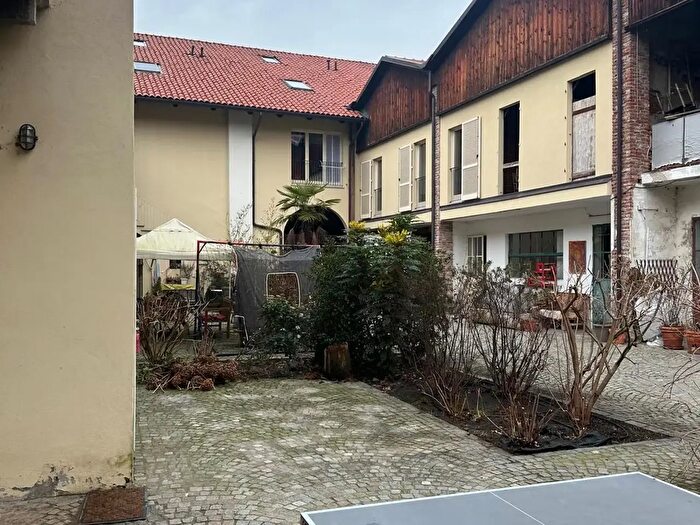 Appartamento quadrilocale in vendita in Strada dei Tetti Bertoglio, Torino