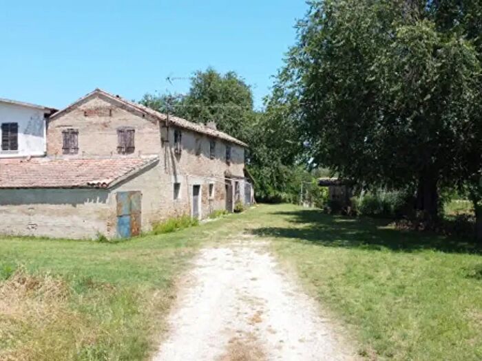 Casa con 6 locali in vendita in Via della Trave, Fano