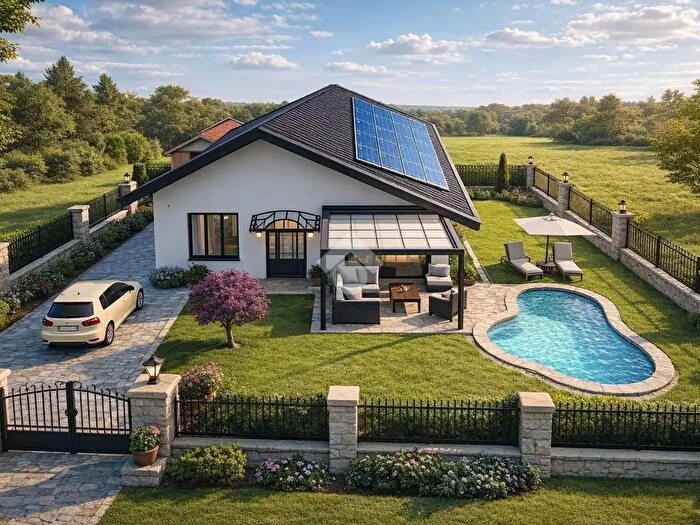 Casa quadrilocale in vendita in Via Graf, La Loggia