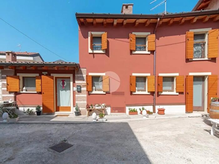Casa trilocale in vendita in Via Paverno, Marano Di Valpolicella