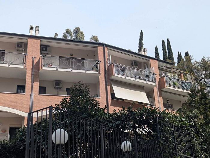 Appartamento bilocale in affitto in Via Scarmagno, Cornelia Montespaccato, Roma