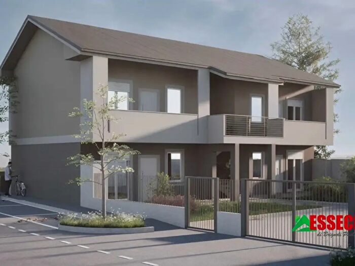 Case in Vendita e in Affitto - 3