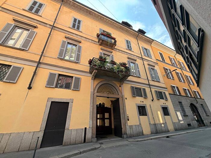 Appartamento bilocale in affitto in Via Morigi, Carrobbio, Milano