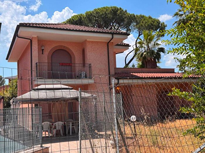Casa con 6 locali in affitto in Via di Torre Gaia, Torre Gaia, Roma