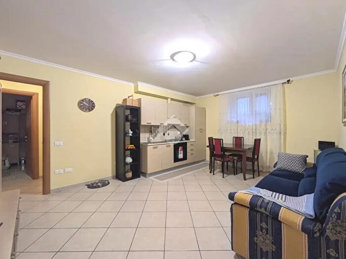 Appartamento trilocale in vendita in Via Antonio Olearo, Ciampino