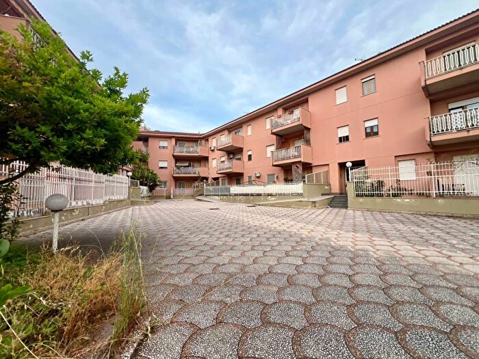 Appartamento trilocale in affitto in VIA GALLETTI, Acqua dei Corsari, Palermo