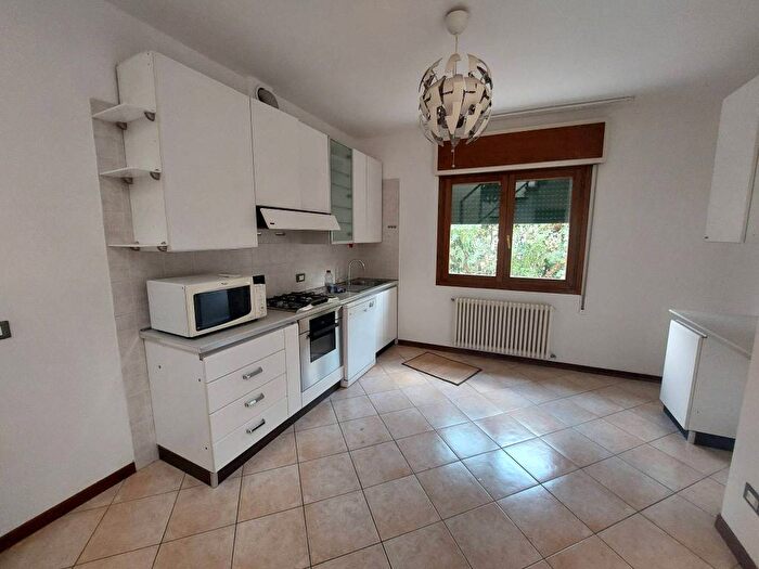 Casa quadrilocale in affitto in Via Monterotondo, San Giuseppe San Giovanni, Padova
