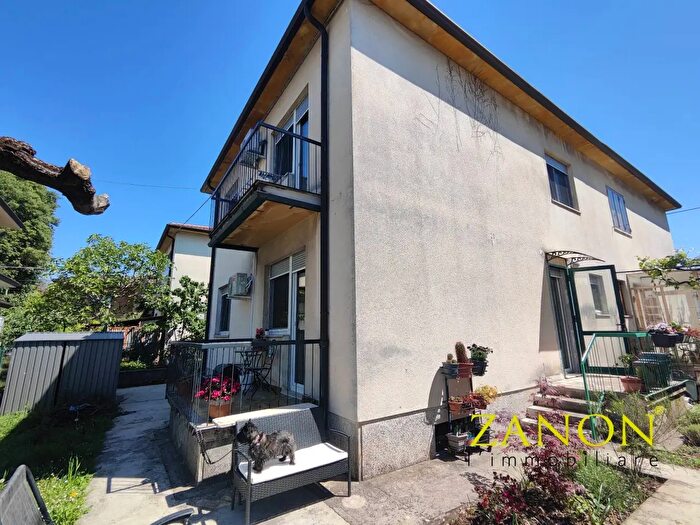 Casa con 7 locali in vendita in Via Antonio Lasciac, Gorizia