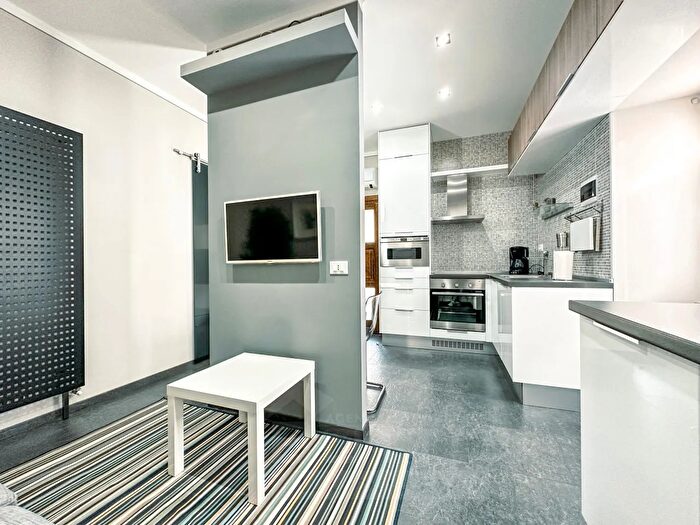 Appartamento bilocale in vendita in Via Massimo dAzeglio, Cannero Riviera