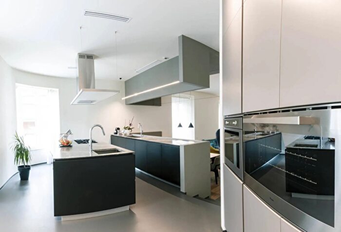 Appartamento trilocale in vendita in Via Carso Civitanova Marche Macerata, Civitanova Marche