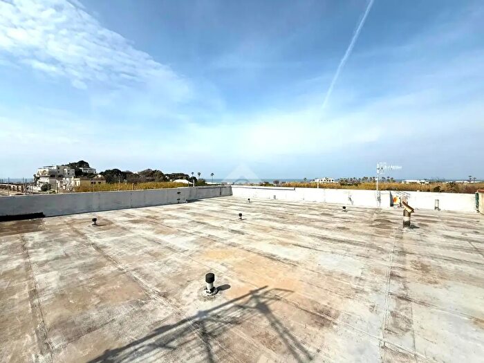 Appartamento con 5 locali in vendita in Via Papinio Stazio, Bacoli