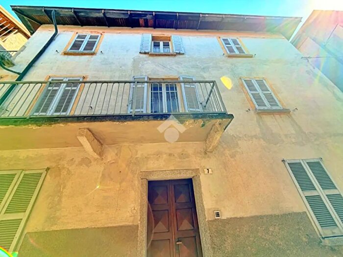 Case in Vendita e in Affitto - 2