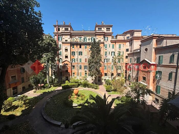 Appartamento bilocale in affitto in Piazza di Santa Maria Liberatrice, Roma