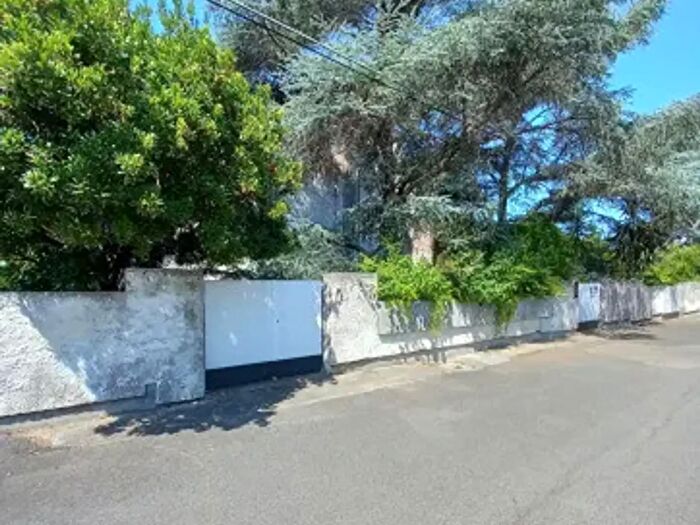 Casa con 6 locali in vendita in Viale Silvana, Anzio