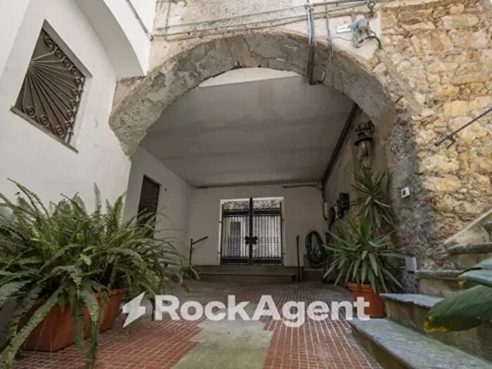 Appartamento bilocale in vendita in Via Giuseppe Poerio, Catanzaro