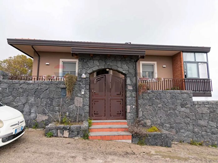 Casa quadrilocale in vendita in Via Francia, Belpasso