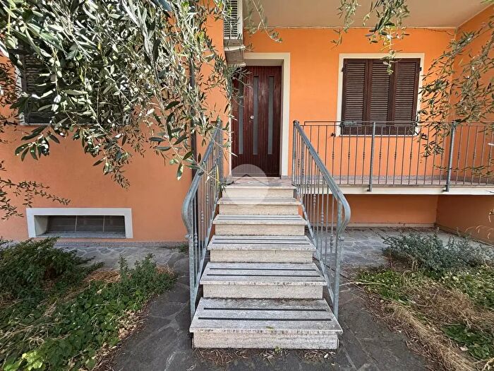 Appartamento trilocale in vendita in Via a Pacinotti, Fano