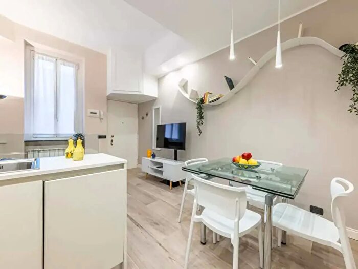 Appartamento monolocale in affitto in Via Correggio, Milano