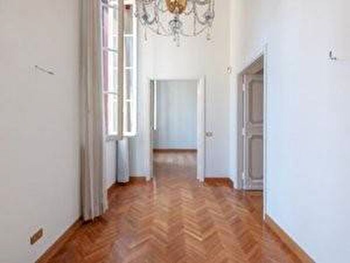 Appartamento quadrilocale in affitto in Via della Fontanella di Borghese, Montecitorio, Roma