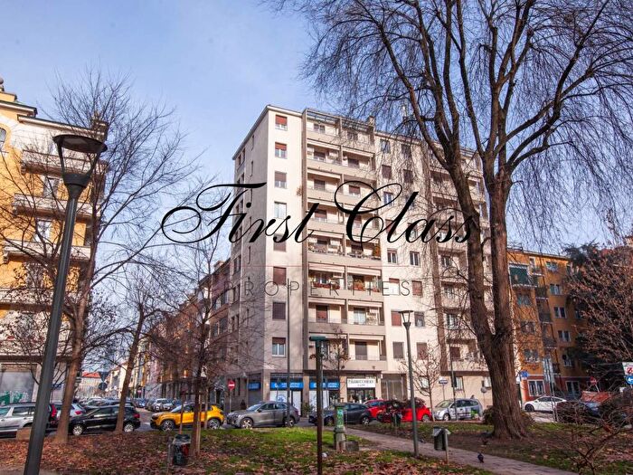 Appartamento bilocale in affitto in Piazza Irnerio, Washington, Milano