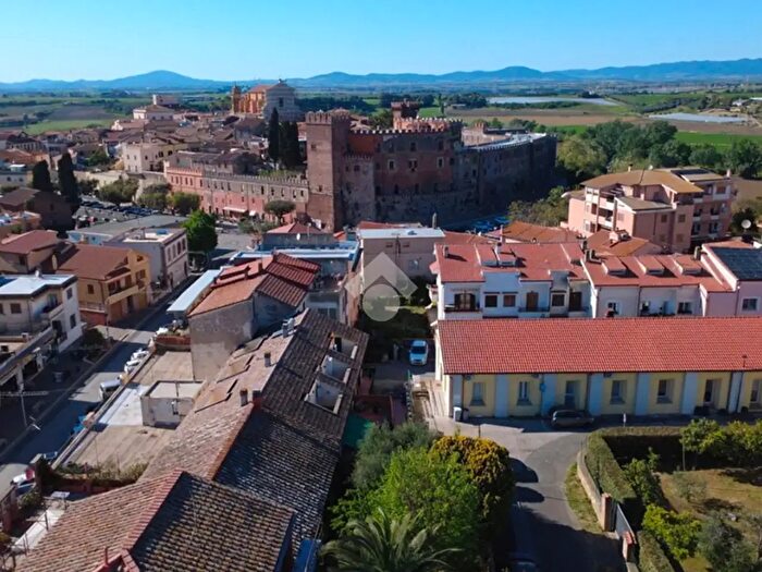 Appartamento con 6 locali in vendita in Via Ansedonia, Montalto Di Castro