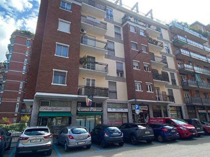 Appartamento monolocale in affitto in Via dei Fiordalisi, Lorenteggio, Milano
