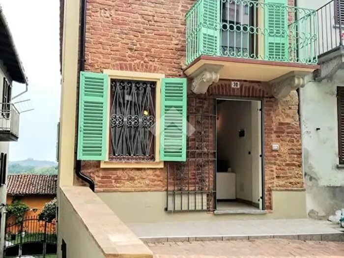 Casa trilocale in affitto in Via Martire Giambone, Camagna Monferrato
