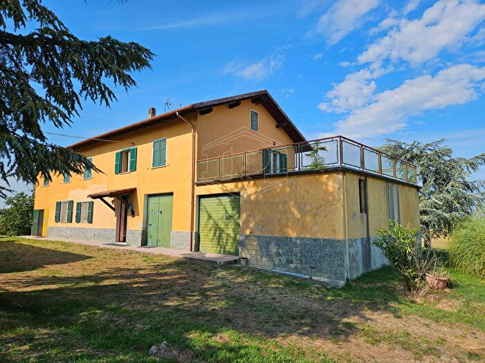 Casa con 12 locali in vendita in Cascina Nuova Cannona, Carpeneto