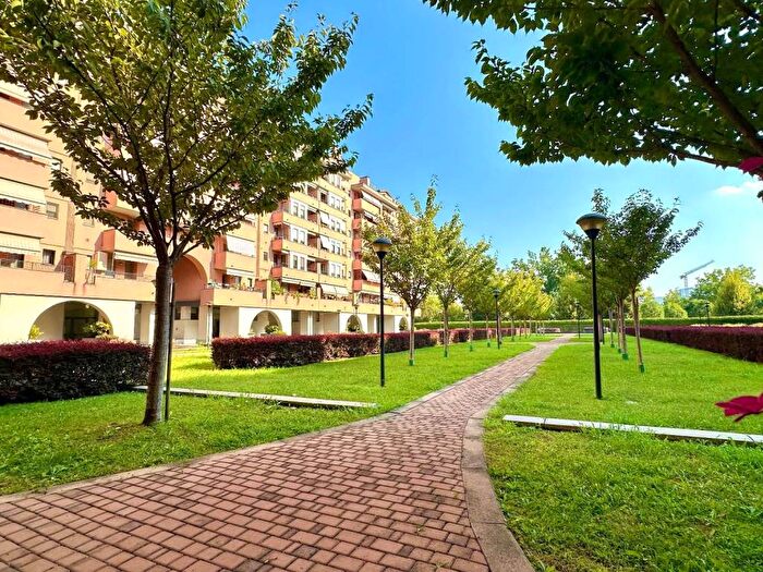 Appartamento bilocale in affitto in Via dell'Usignolo, Inganni, Milano