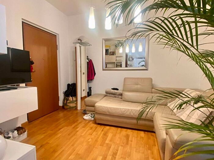 Appartamento bilocale in affitto in Viale Innocenzo XI, Viale Varese Crocifisso, Como
