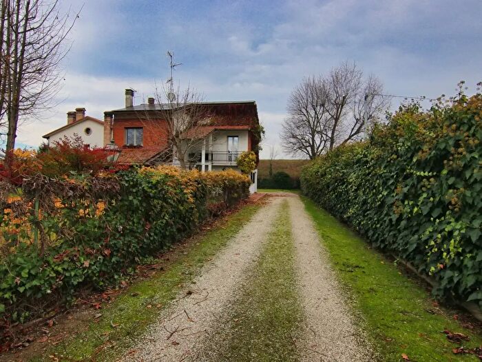 Casa con 16 locali in vendita in Via Mulini Rangoni, Bomporto