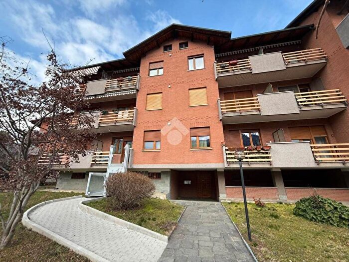 Appartamento bilocale in affitto in Via delle Valli, Lanzo Torinese