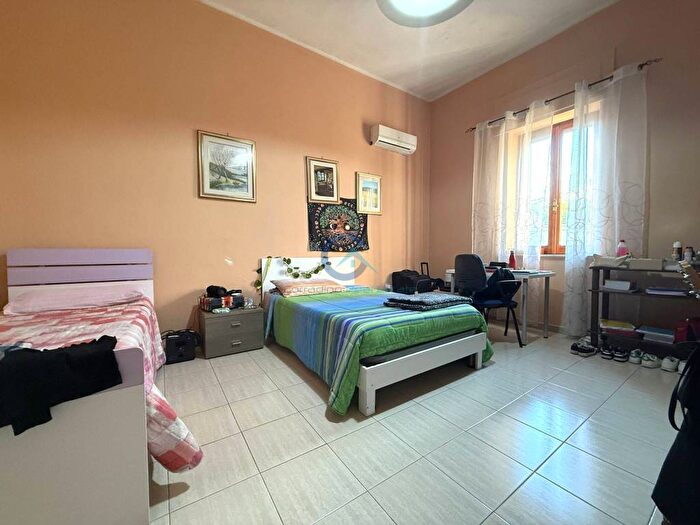 Appartamento quadrilocale in affitto in Via Venezia, Catanzaro Lido, Catanzaro