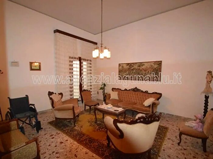 Casa trilocale in vendita in Via San Pietro, Mazara Del Vallo
