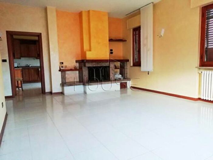 Appartamento con 6 locali in vendita in Citerna