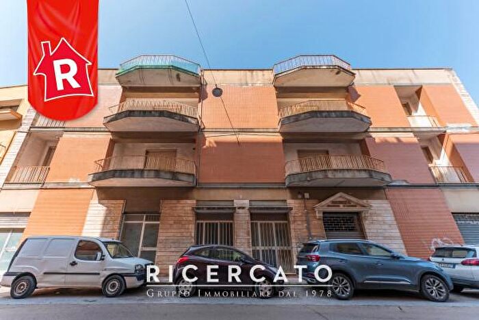 Appartamento con 6 locali in vendita in Via Cesare Giulio Viola, Galatina