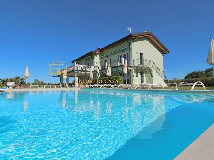 Appartamento quadrilocale in vendita in Località Montaer, Pastrengo