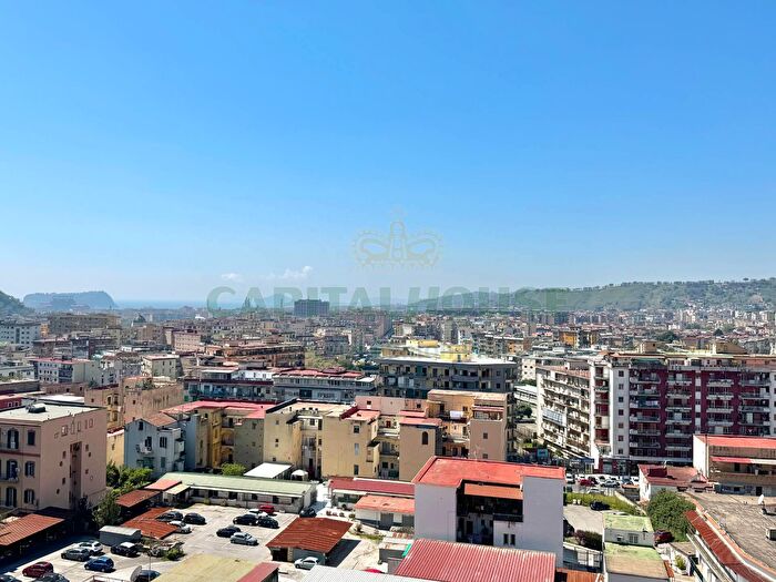 Appartamento quadrilocale in vendita in Via Enea Zanfagna, Napoli