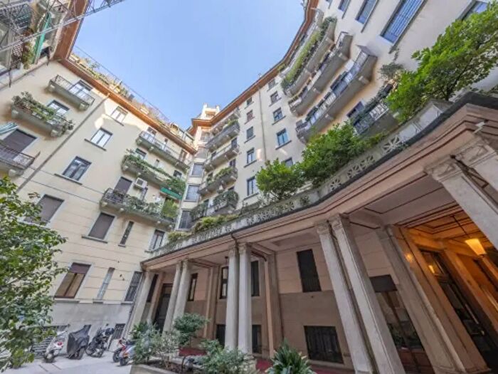 Appartamento con 6 locali in vendita in Viale Andrea Doria, Milano