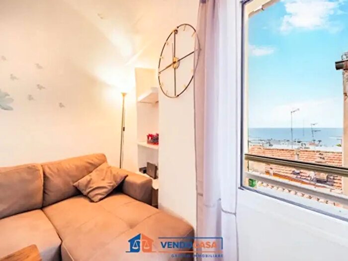 Appartamento bilocale in vendita in Via Costiglioli, Sanremo